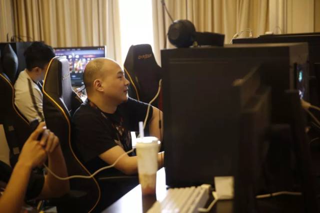 【赛后战报】圆神启动失败！IG让一追二战胜RNG